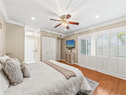 19741  Oceanaire  , Huntington Beach, CA