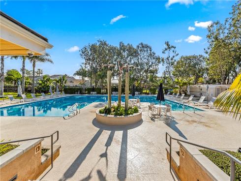 19741  Oceanaire  , Huntington Beach, CA