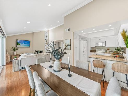 19741  Oceanaire  , Huntington Beach, CA