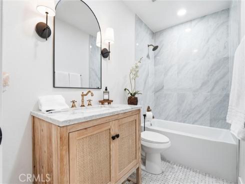 7322  Yellowtail Drive  104 , Huntington Beach, CA