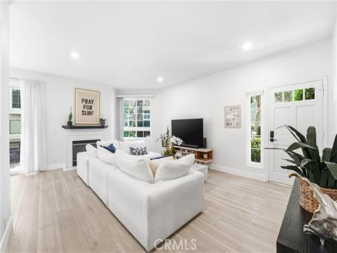 7322  Yellowtail Drive  104 , Huntington Beach, CA