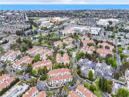 7322  Yellowtail Drive  104 , Huntington Beach, CA