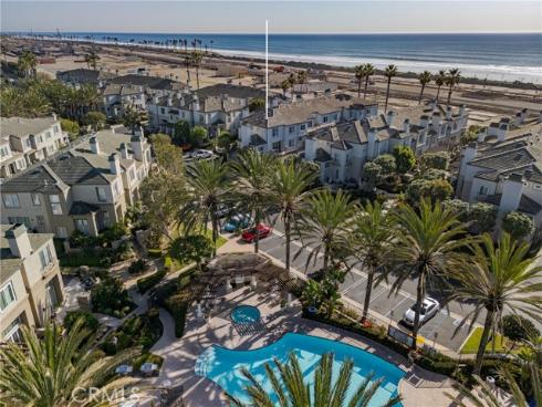 6242  Surfboard  , Huntington Beach, CA