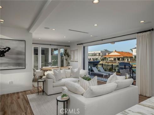 16572 Grimaud , Huntington Beach, CA