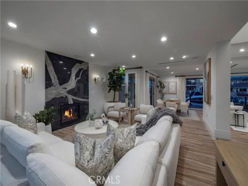 16572 Grimaud , Huntington Beach, CA