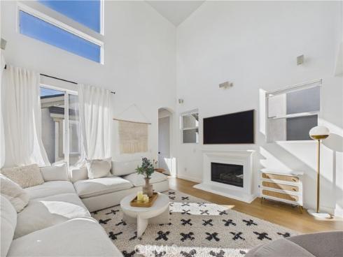 1201  Delaware   Street, Huntington Beach, CA