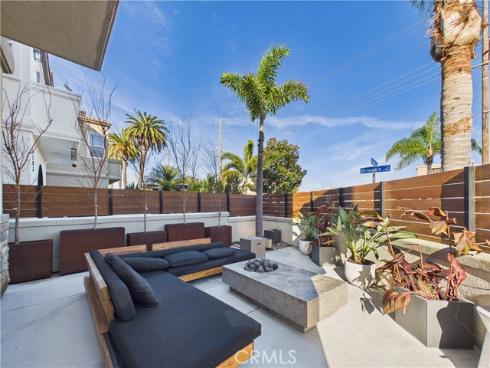 1201  Delaware   Street, Huntington Beach, CA