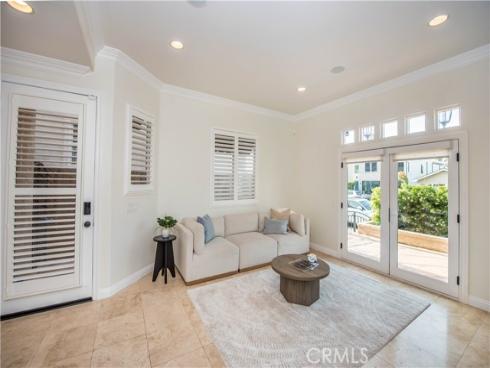 316  6th  , Huntington Beach, CA