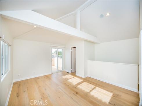 316  6th  , Huntington Beach, CA