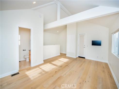 316  6th  , Huntington Beach, CA