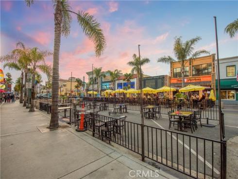 316  6th  , Huntington Beach, CA