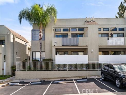 17722  Sergio  , Huntington Beach, CA