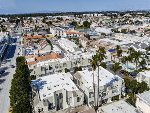 17722  Sergio  , Huntington Beach, CA