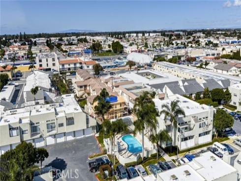 17722  Sergio  , Huntington Beach, CA