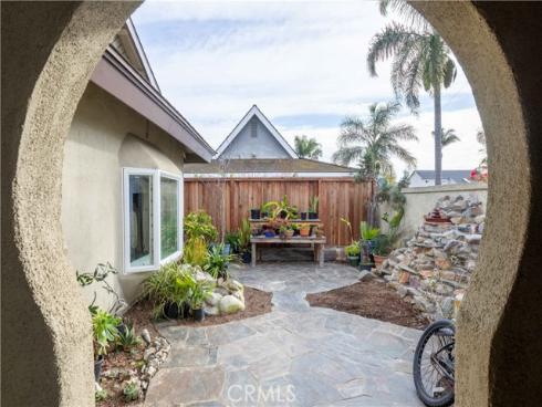 22042  Catalina   Circle, Huntington Beach, CA