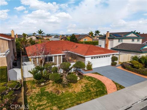 6781  Bridgewater  , Huntington Beach, CA
