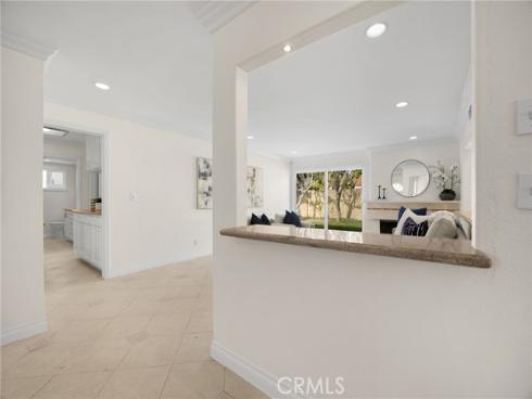 6781  Bridgewater  , Huntington Beach, CA