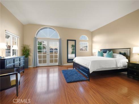 210  6th  , Huntington Beach, CA