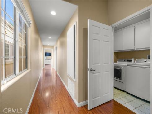 210  6th  , Huntington Beach, CA