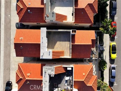 210  6th  , Huntington Beach, CA