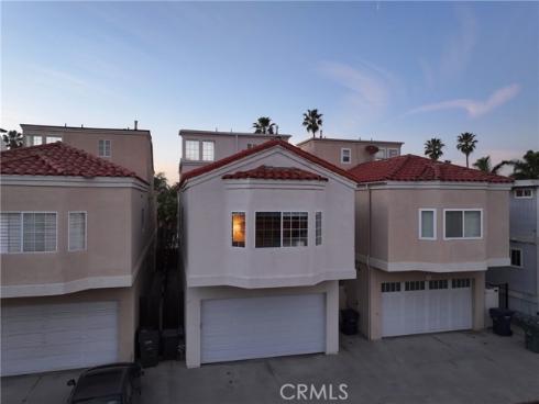 210  6th  , Huntington Beach, CA