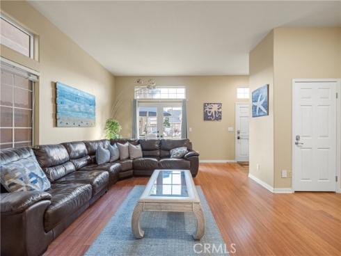 210  6th  , Huntington Beach, CA