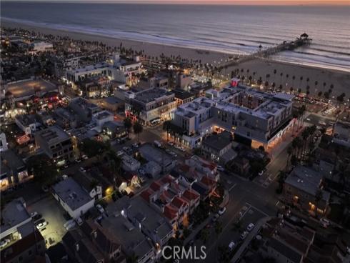 210  6th  , Huntington Beach, CA