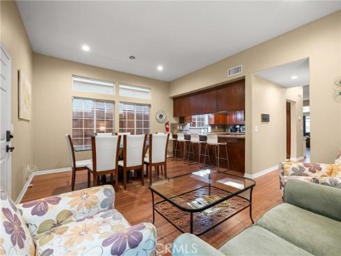 210  6th  , Huntington Beach, CA