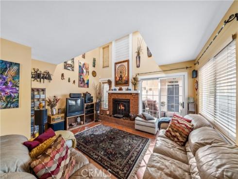 427  21st  , Huntington Beach, CA