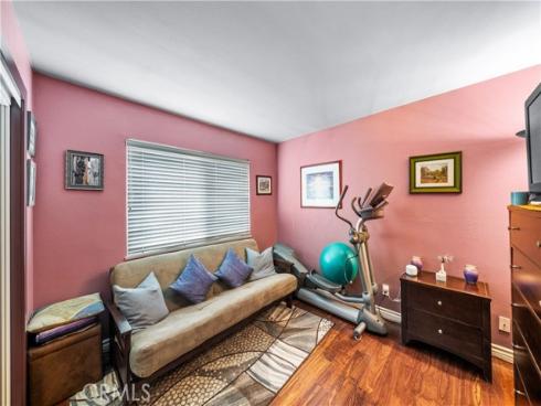 427  21st  , Huntington Beach, CA