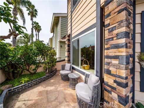 427  21st  , Huntington Beach, CA