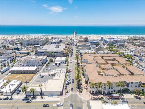 427  21st  , Huntington Beach, CA