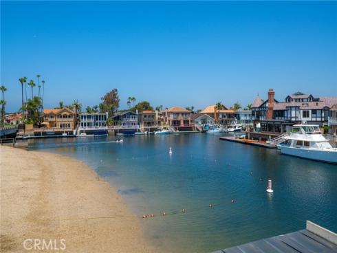 3962  Mistral  , Huntington Beach, CA