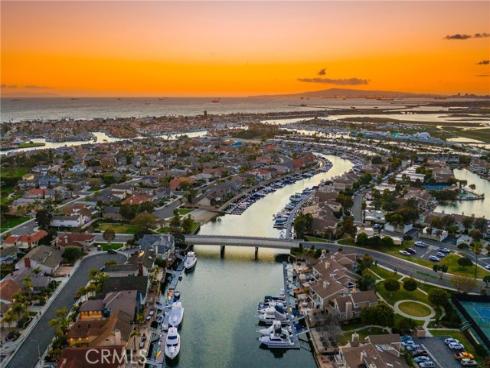 3962  Mistral  , Huntington Beach, CA