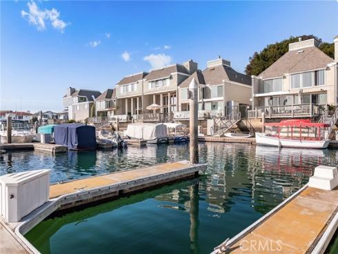 16435  Harbour  13  Lane, Huntington Beach, CA