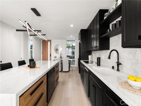 16435  Harbour  13  Lane, Huntington Beach, CA