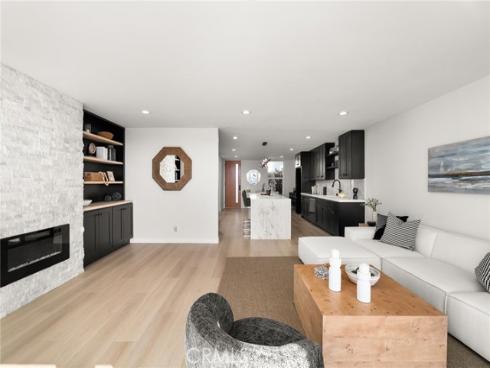 16435  Harbour  13  Lane, Huntington Beach, CA