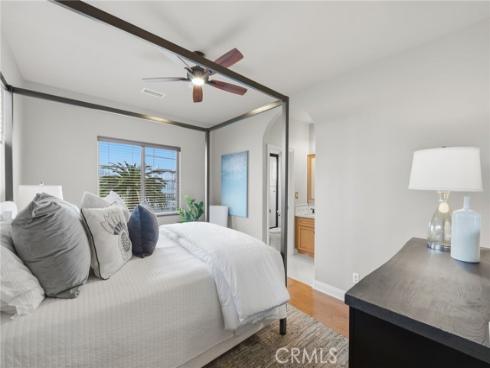 1202  Huntington   Street, Huntington Beach, CA