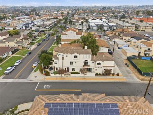 1202  Huntington   Street, Huntington Beach, CA