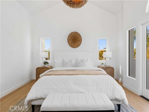 204  Lincoln Ave  , Huntington Beach, CA