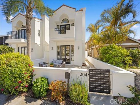 204  Lincoln Ave  , Huntington Beach, CA