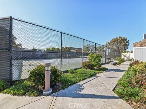 3592  Windspun  , Huntington Beach, CA