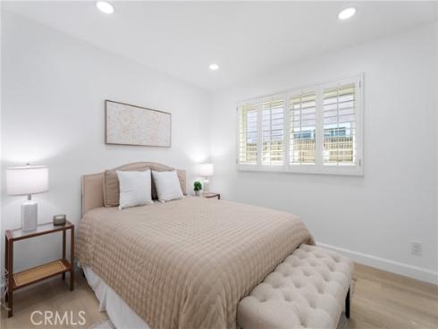 6821  Loyola   Drive, Huntington Beach, CA