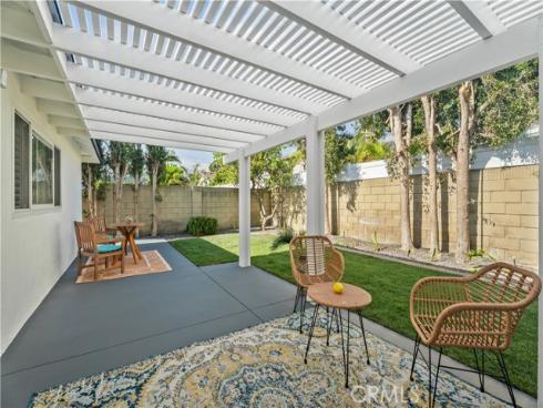 6821  Loyola   Drive, Huntington Beach, CA