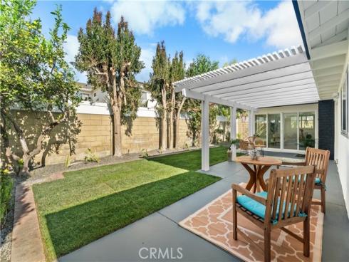 6821  Loyola   Drive, Huntington Beach, CA