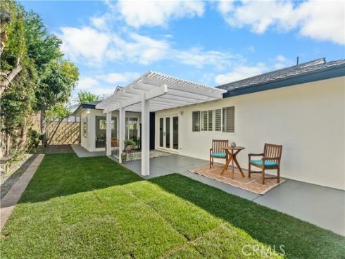 6821  Loyola   Drive, Huntington Beach, CA