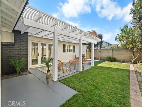 6821  Loyola   Drive, Huntington Beach, CA