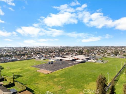 6821  Loyola   Drive, Huntington Beach, CA