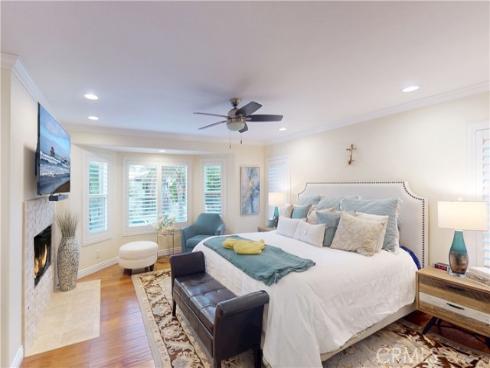 320  15th  , Huntington Beach, CA