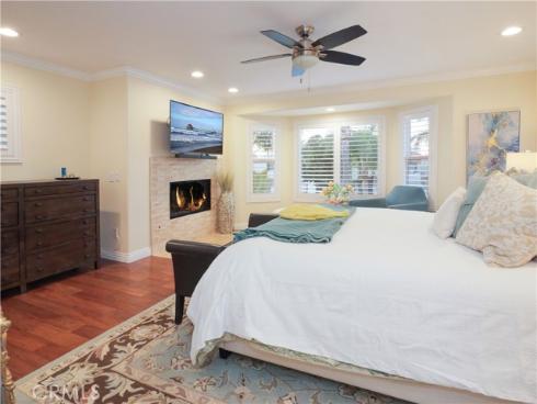 320  15th  , Huntington Beach, CA